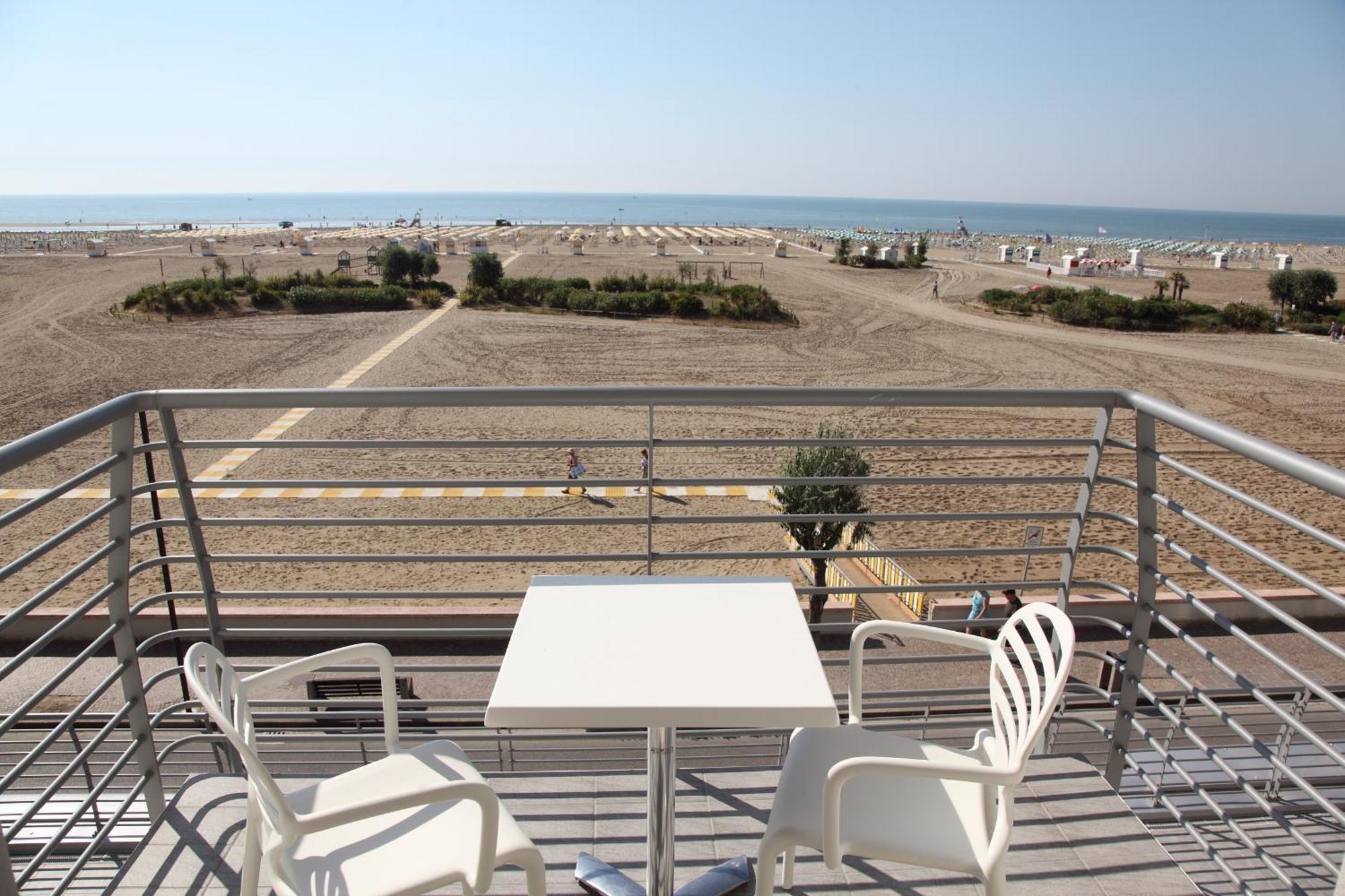 Hotel Monaco Caorle Værelse billede